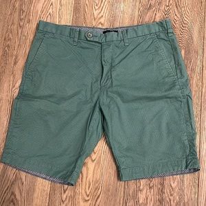 Green Ted Baker London Shorts menβs size 34